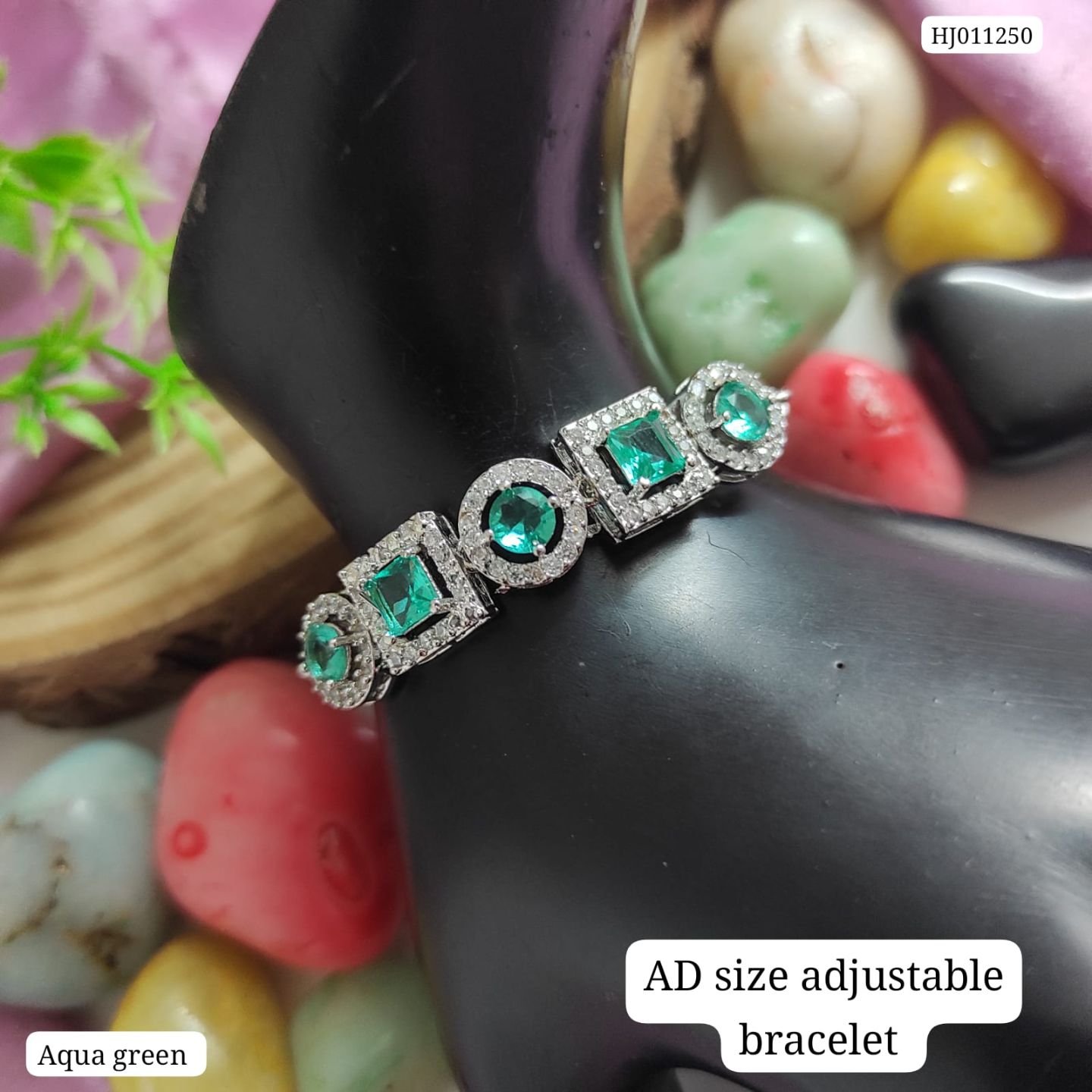 Bracelet3856